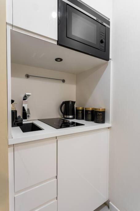 Close-Urban Chic - City Center - Studio Apartment - Plac Konstytucji วอร์ซอ ภายนอก รูปภาพ