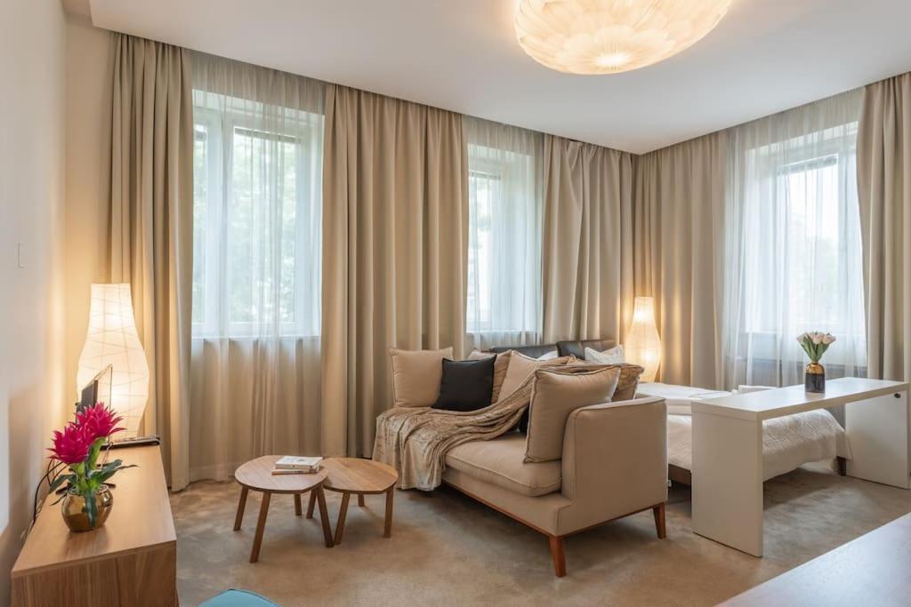 Close-Urban Chic - City Center - Studio Apartment - Plac Konstytucji วอร์ซอ ภายนอก รูปภาพ